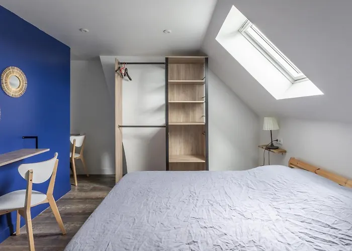 Standing Proche Gare