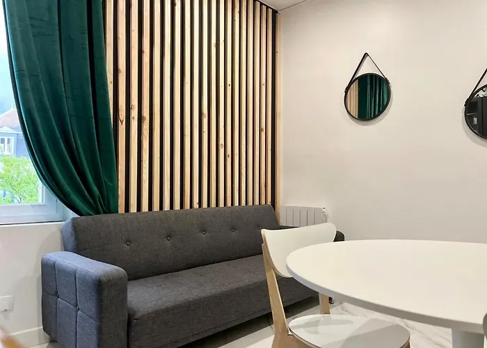 Standing Proche Gare Apartment *